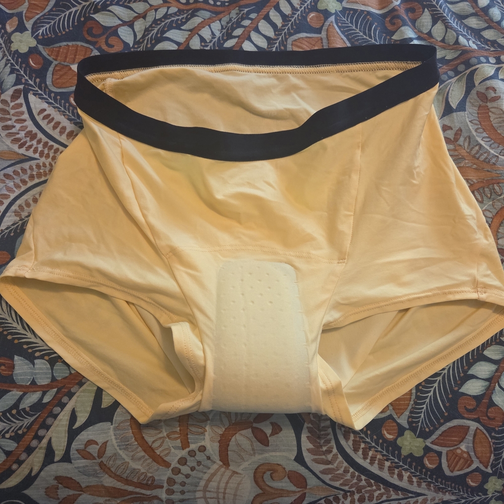 Women's 7mesh Mellow Yellow Boxer Brief Cycling Liner Shorts - Like New